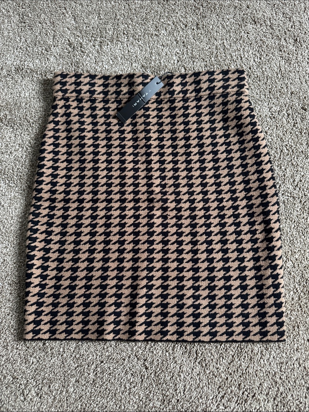 ZARA Black and Tan Houndstooth Pencil Skirt
